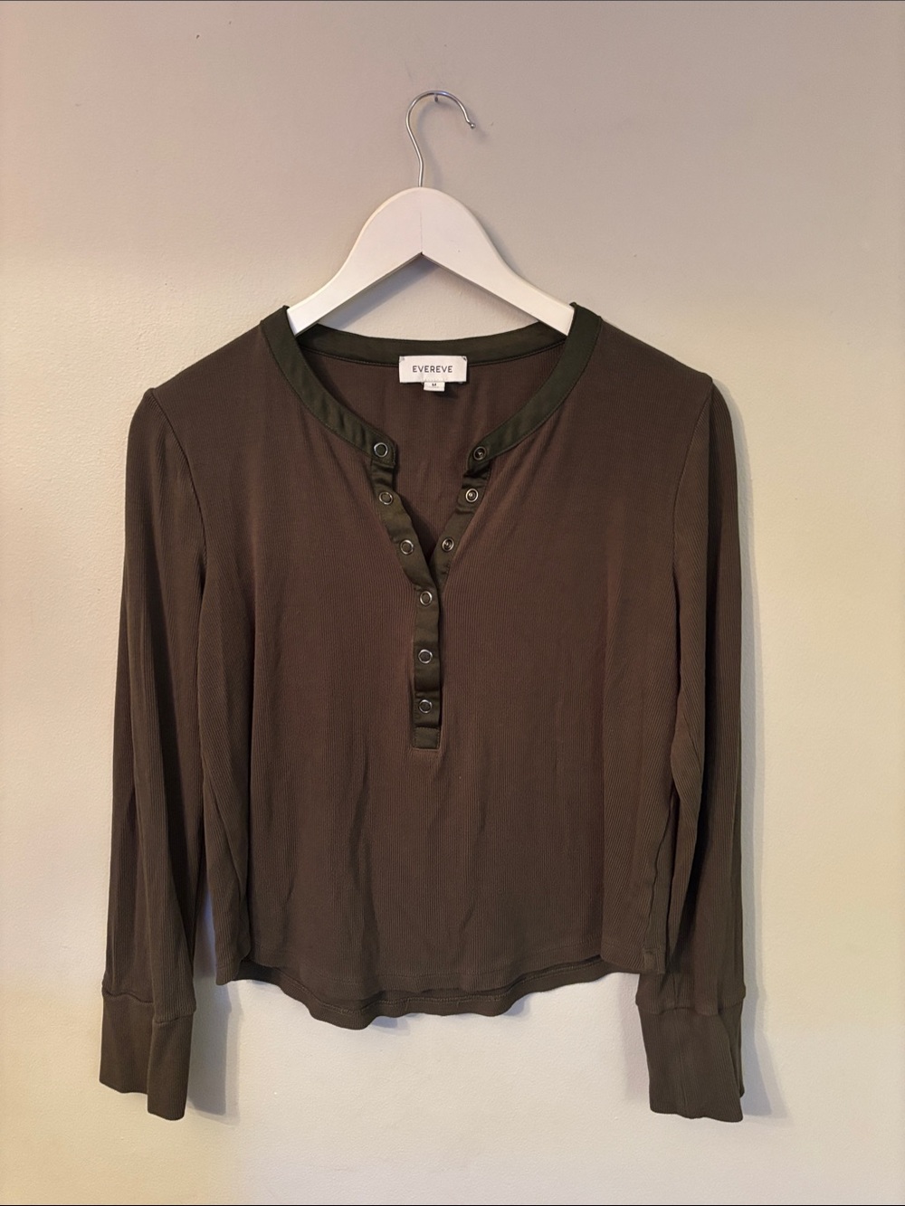 EVEREVE Ribbed Bamboo Henley Top Olive Snap Front Women’s M